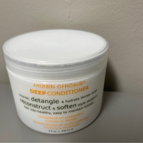 Mixed Chicks Deep Conditioner to Nourish Detangle and Restore, 8 fl oz - Picture 2 of 5